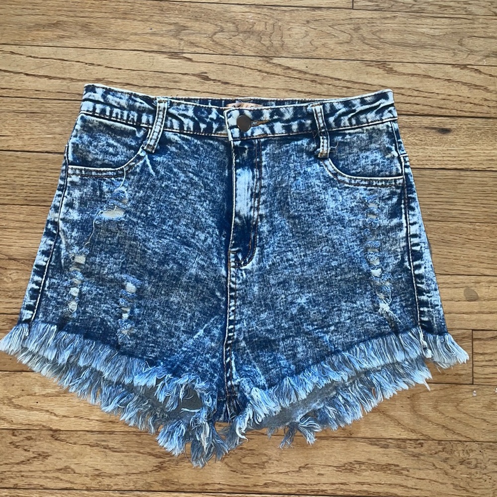 High waisted jeans